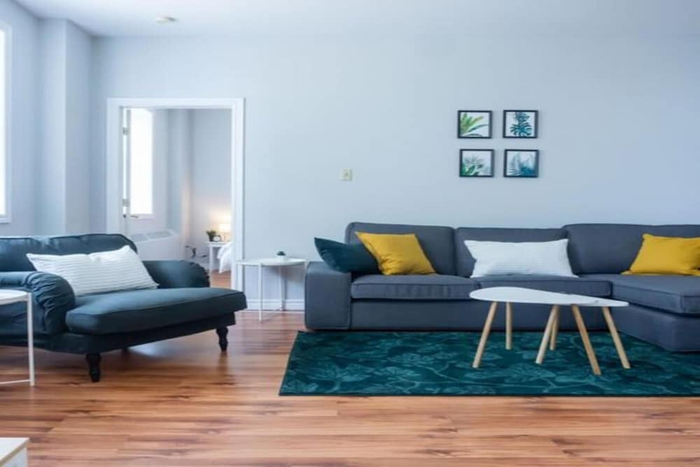 Saint John Vacations - 2BR Condo in Heart of Uptown Coffee Wifi - Property Image 2