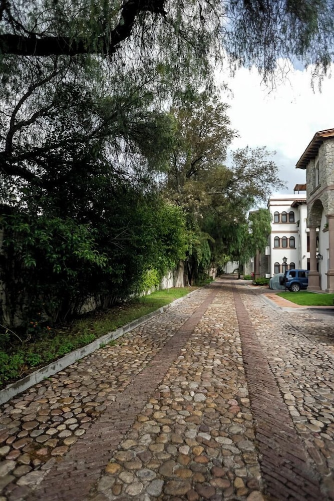 Prime Location w Amenities in San Miguel