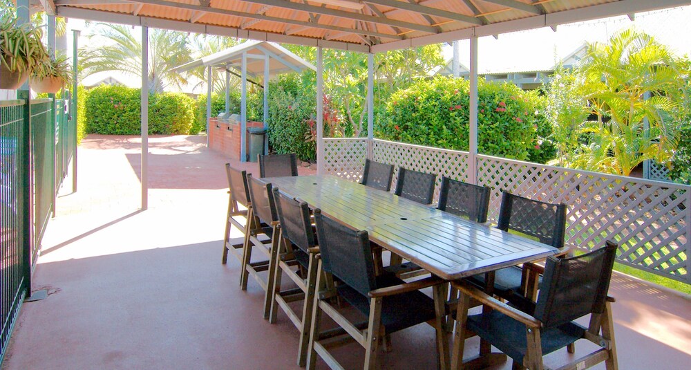 Cable Beach Apartments