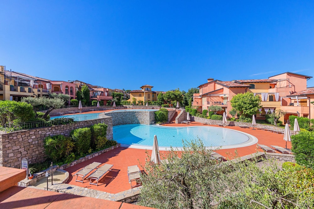 Borgo del Torchio G1 by Wonderful Italy view 2