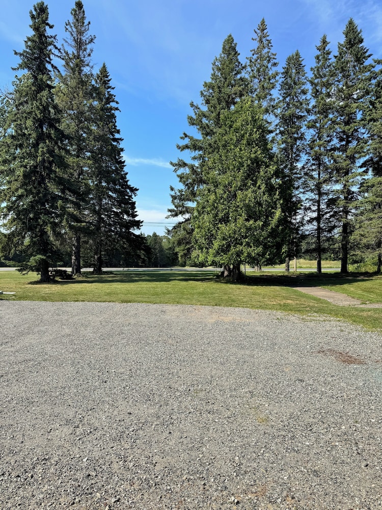 Cascade Inn