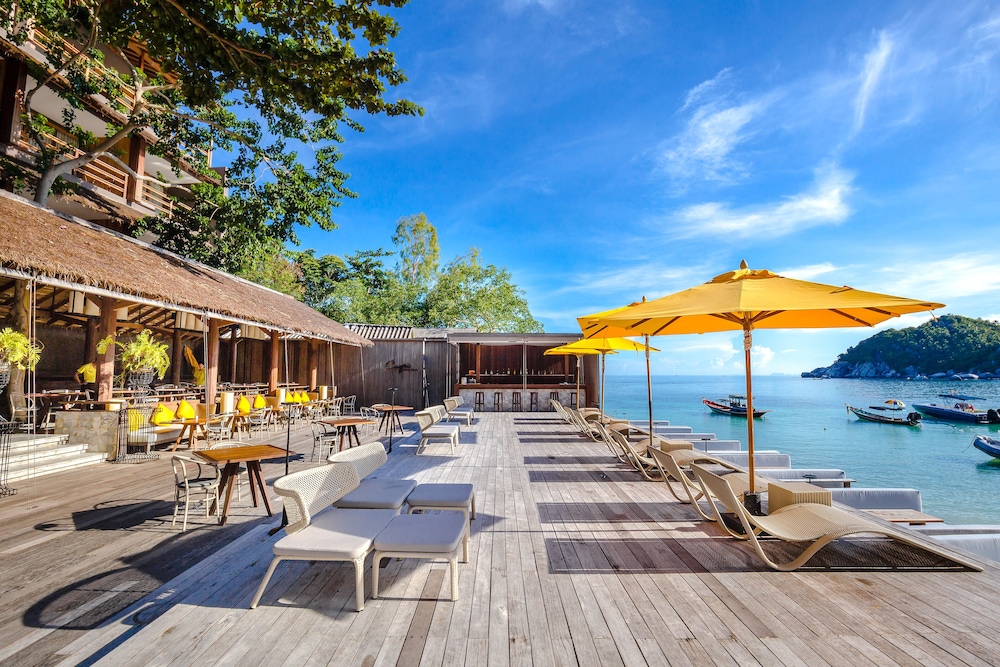 Beach Club by Haad Tien