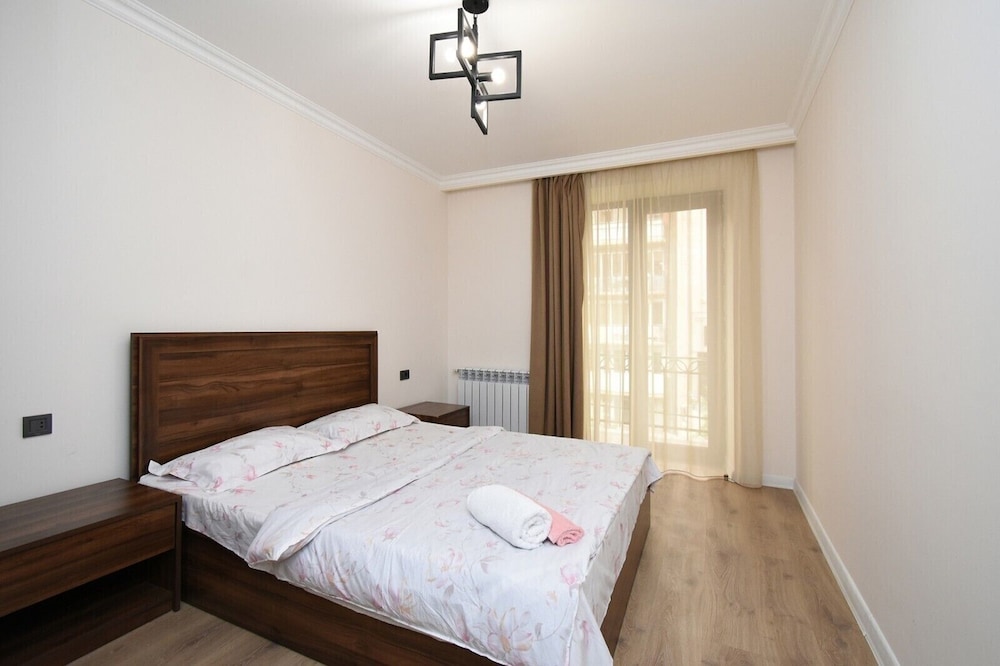 Apartment on Nalbandyan street