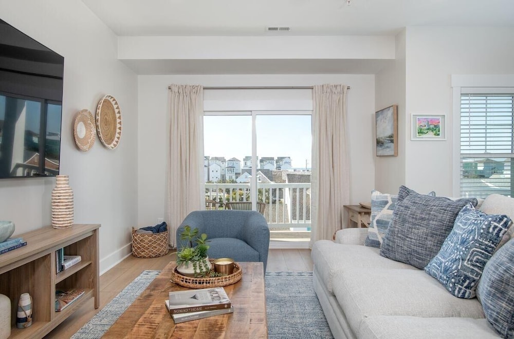 Salty Dalty & Three Buoys 3 Bedroom Townhouse
