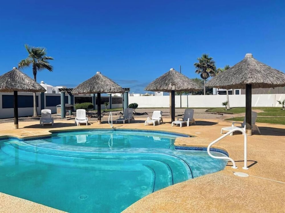 Upscale Ocean View Condo Close to it all Great