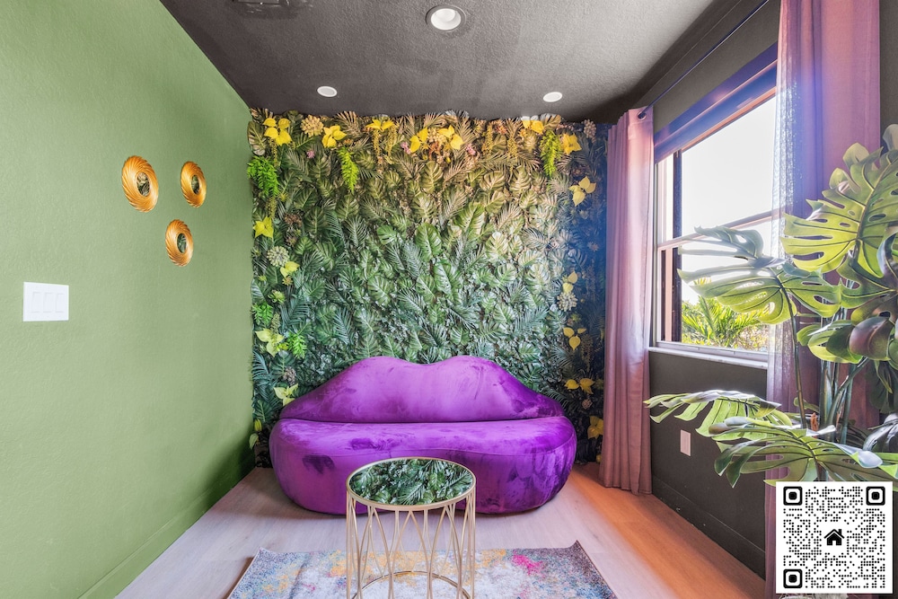 Ethereal Oasis Miami - Heated Pool Spa & Cinema - Prime for Groups