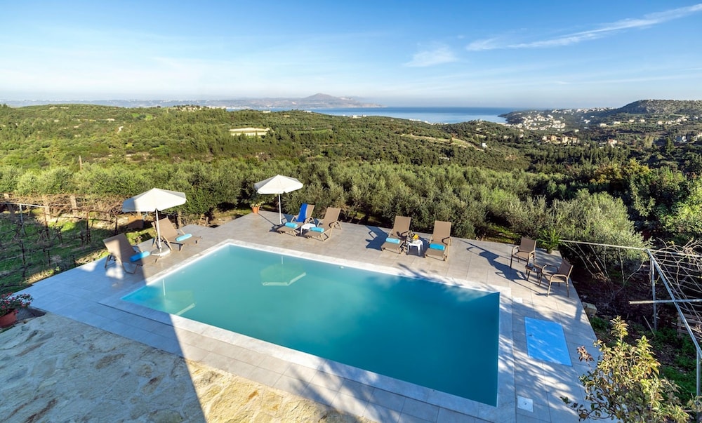 Villa Konstantinos Hilltop Vineyard Escape