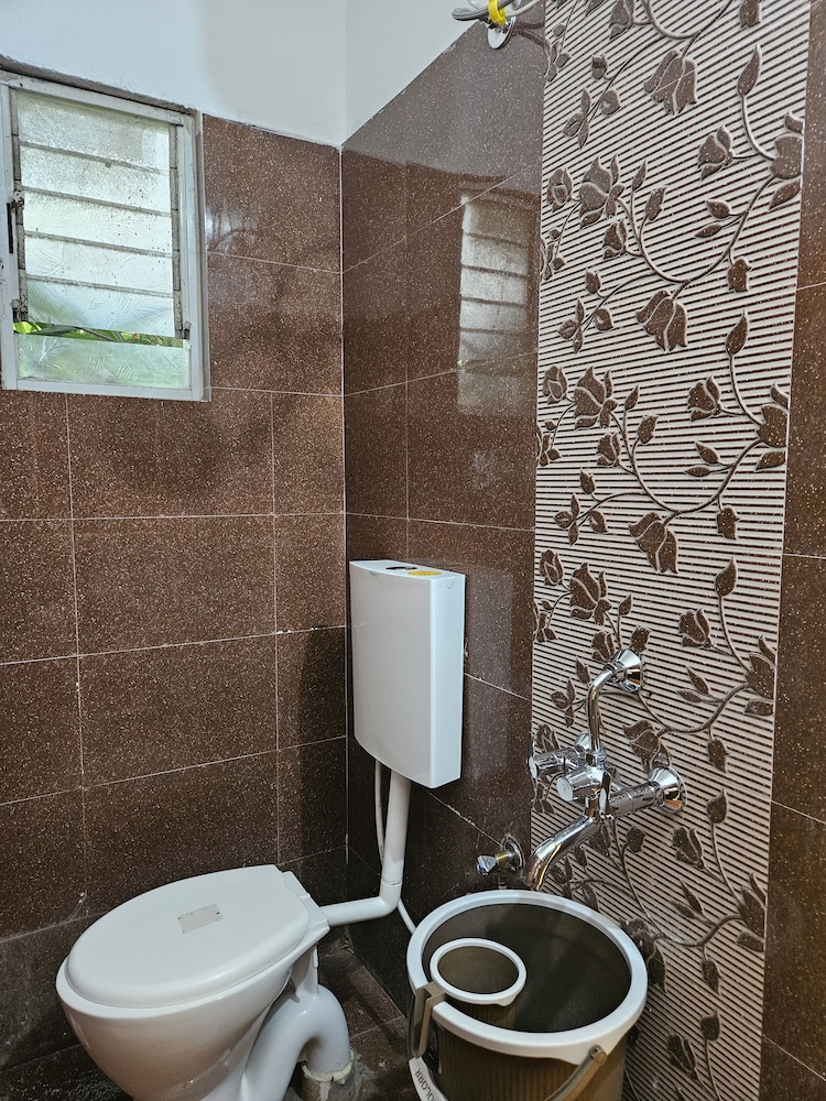 Hotel lotus exicutive