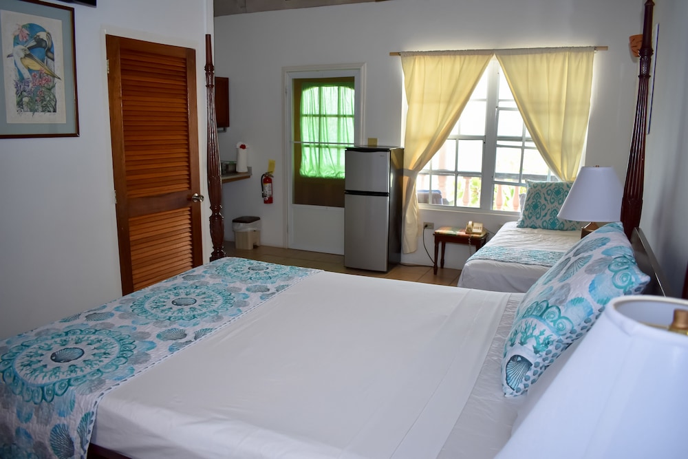 Catamaran Hotel Marina - Property Image 7