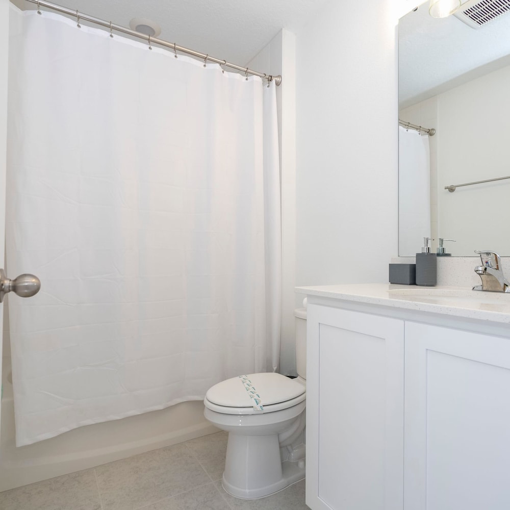 Gorgeous 3Bd Close to Disney at Festival Resort 661 - Image 2