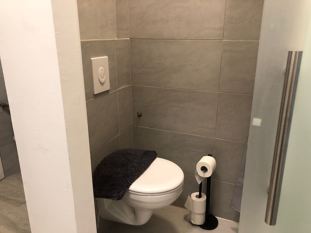 Stylish Apt Near Wiener Stadthalle