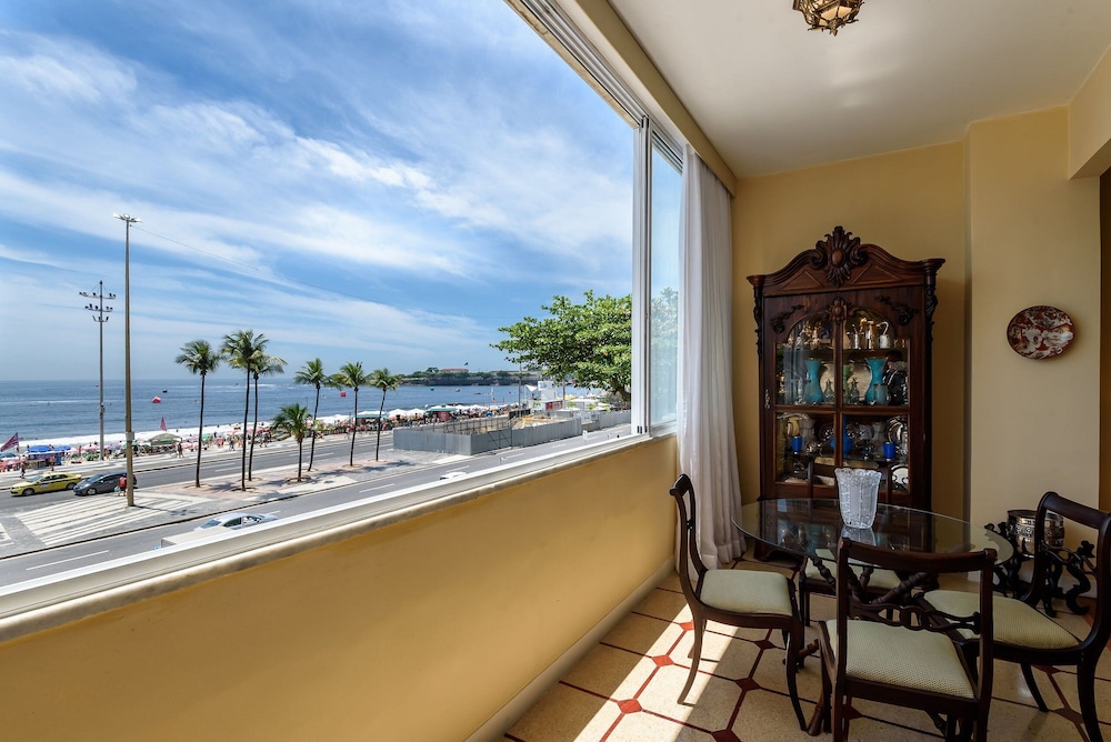 Classic 4-bedrooms by the Sea A 3484/301