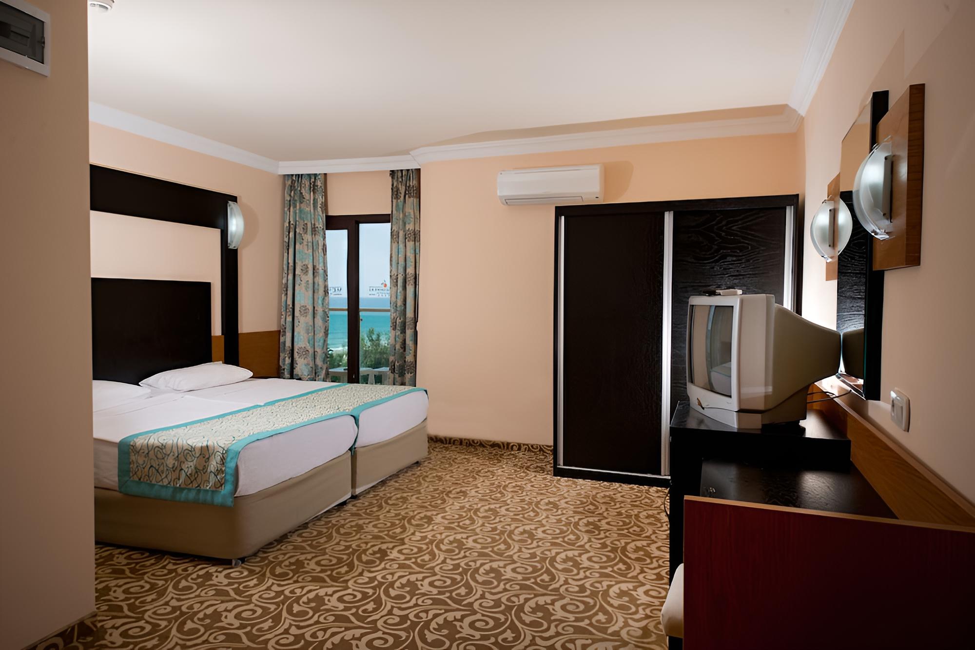 M.C Mahberi Beach Hotel – All Inclusive