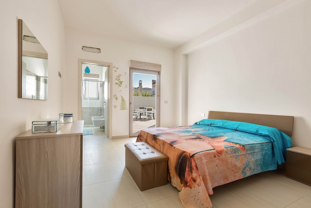 2103 Villetta Clara view 5