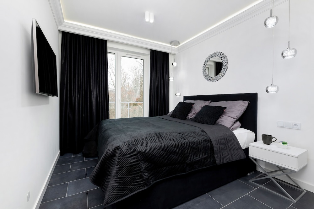 Sunny Terraces Apartments by Renters view 3