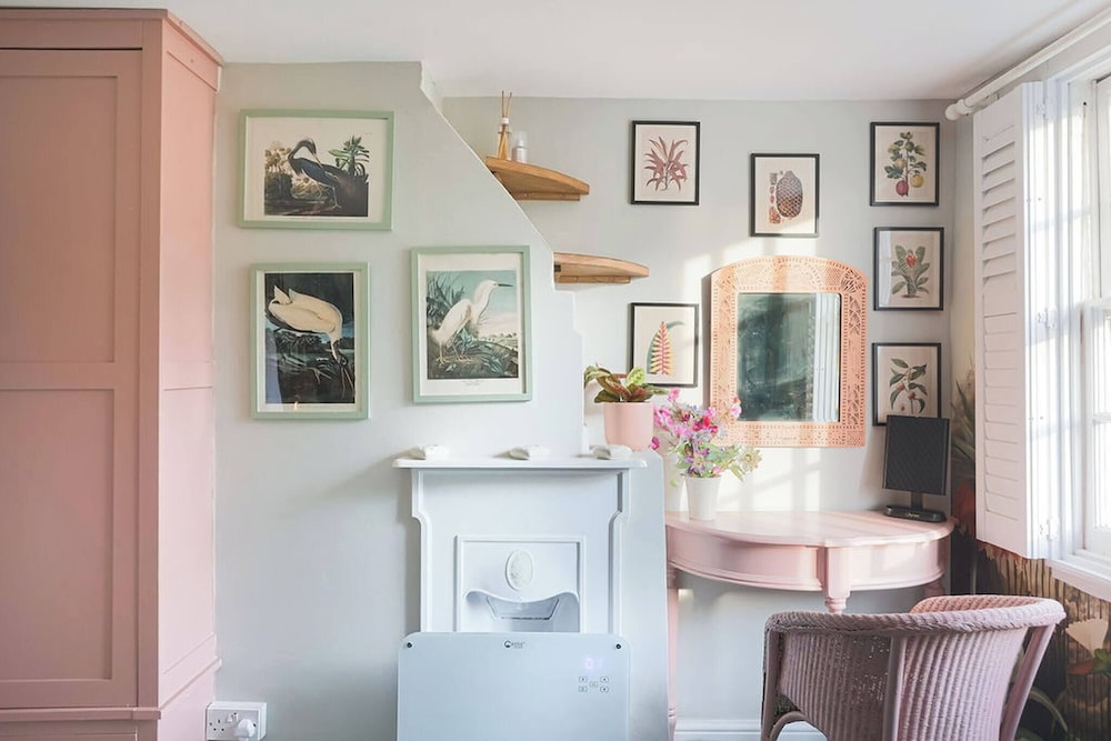 Artists Hideaway in Cowfold