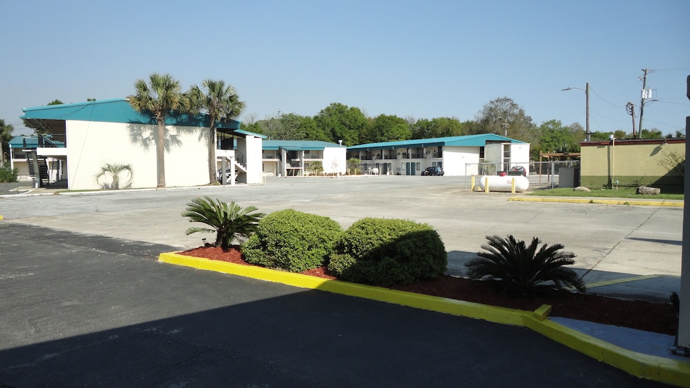 Western Inn