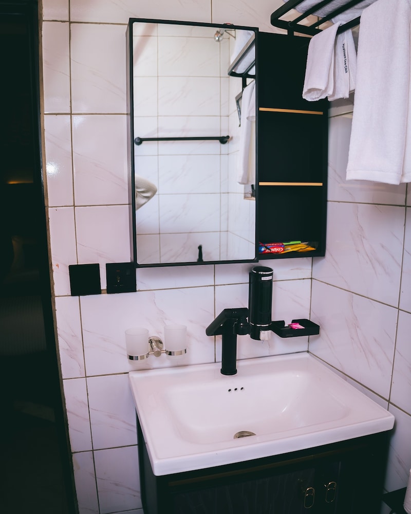 One Click Apartment