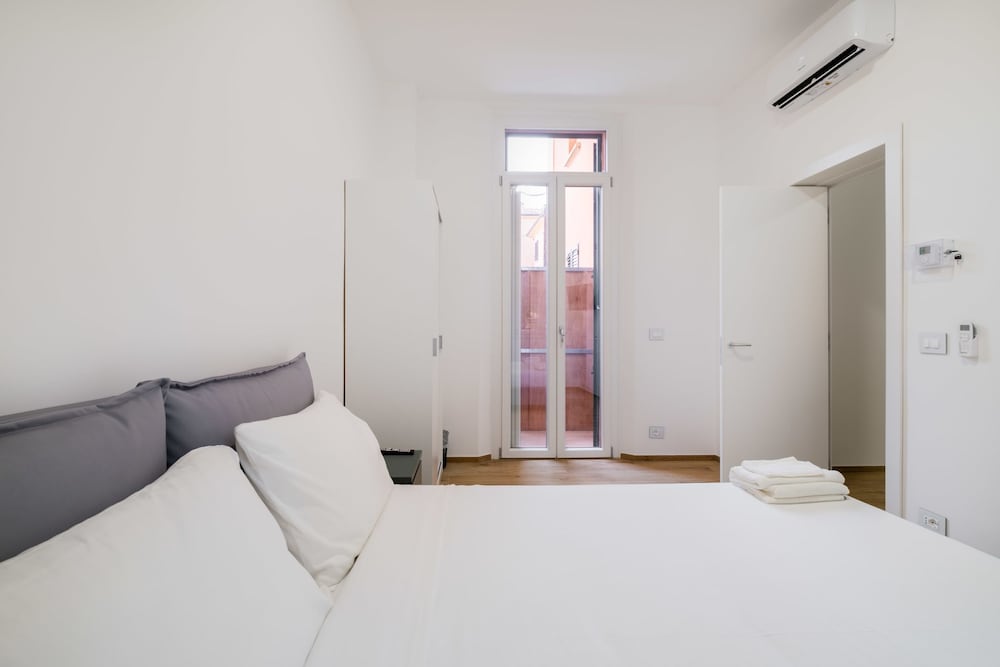 Due Agosto Apartment Comfy Modern and Central