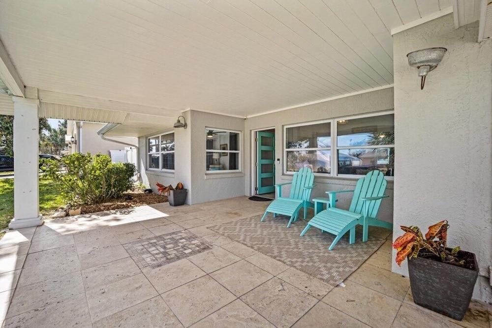 Canal Front Beach Home, Private Pool