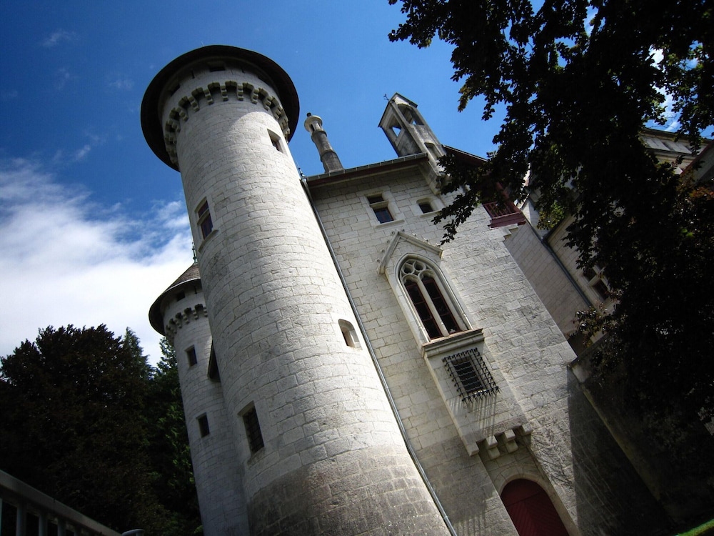 Apartment in Serrieres Castle Near French Alps