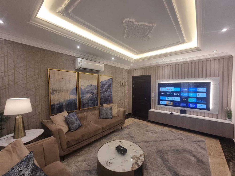Hometel Khozama Jed