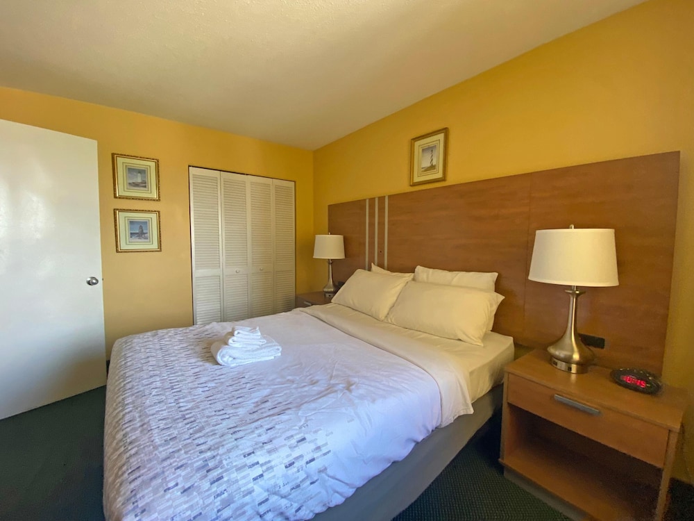 Camelot by the Sea by Palmetto Vacations view 3