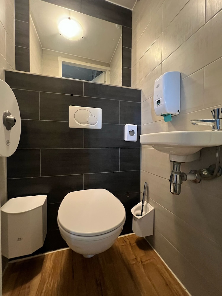 Amigo Hotel - Hostel