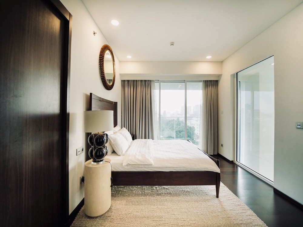 Serenity Luxury Private Pool Villas - Free One Way Airport Shuttle
