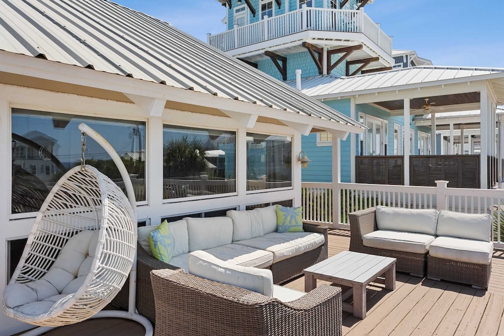 Beach Retreat w/ Sundeck, Golf Cart & Bikes Bungalow House by Avantstay