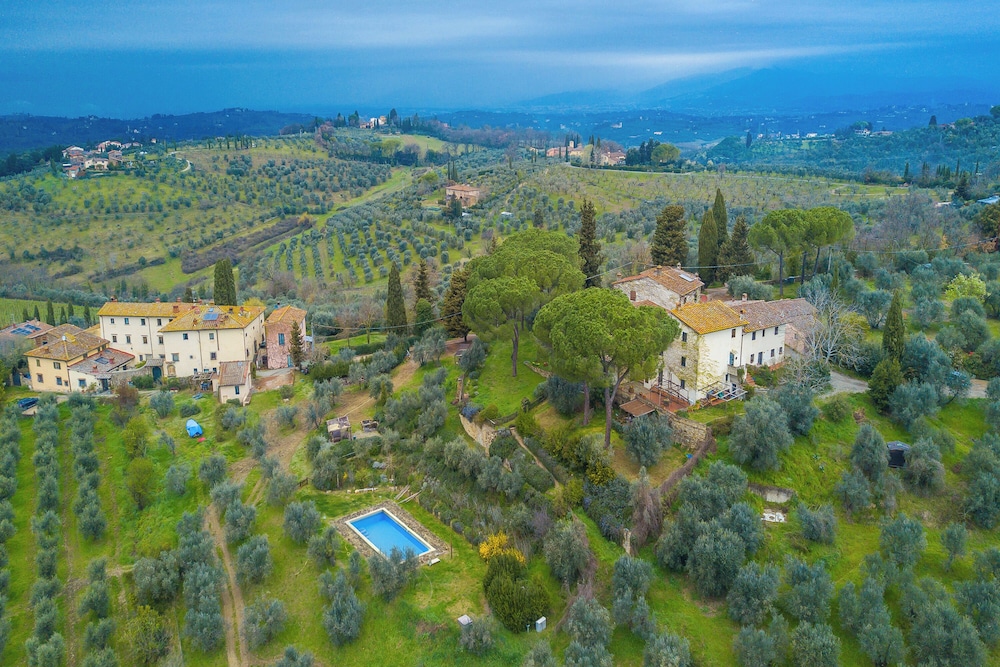 Relaxing Tuscan Country Near Florence