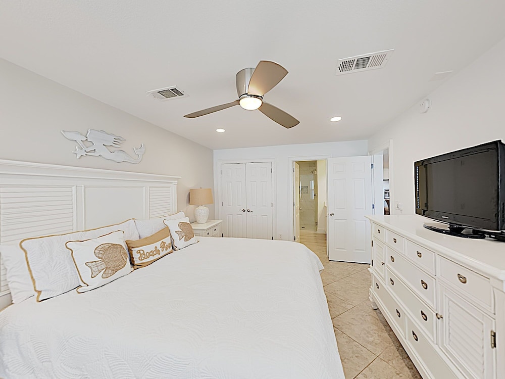 Crystal Dunes by Southern Vacation Rentals view 4