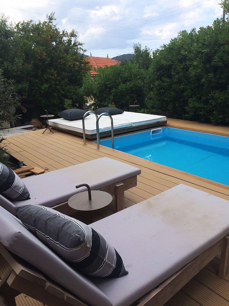 Villa Thermi
