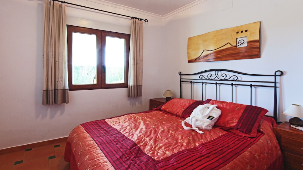 Villa el Palmar With 3 Bedrooms Close to the Beach
