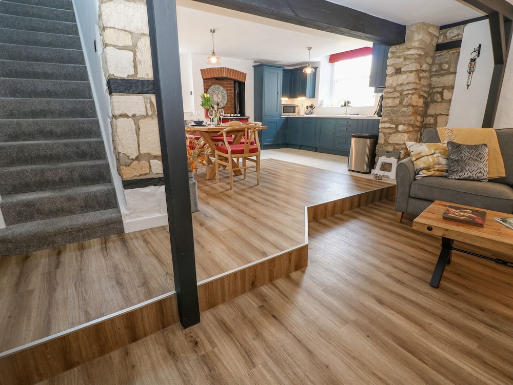 Ellie's Cottage