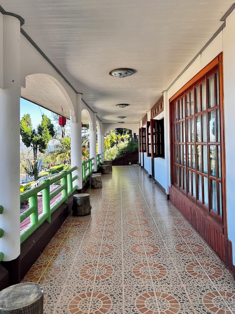 Maesalong Villa