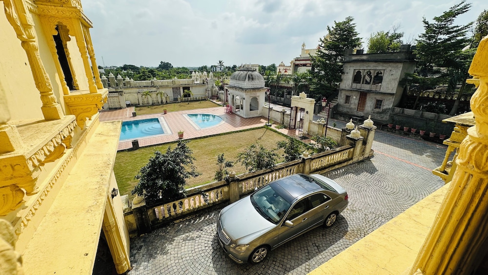 Rajgadhh Palace Resort