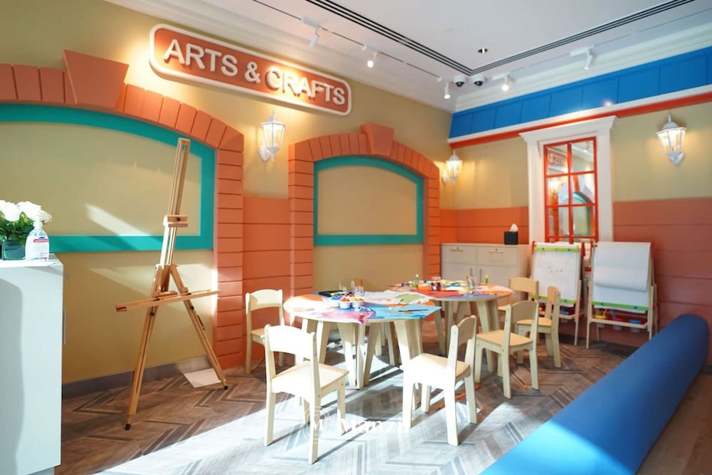 Luxury Studio Near Wafi Mall Dubai Frame