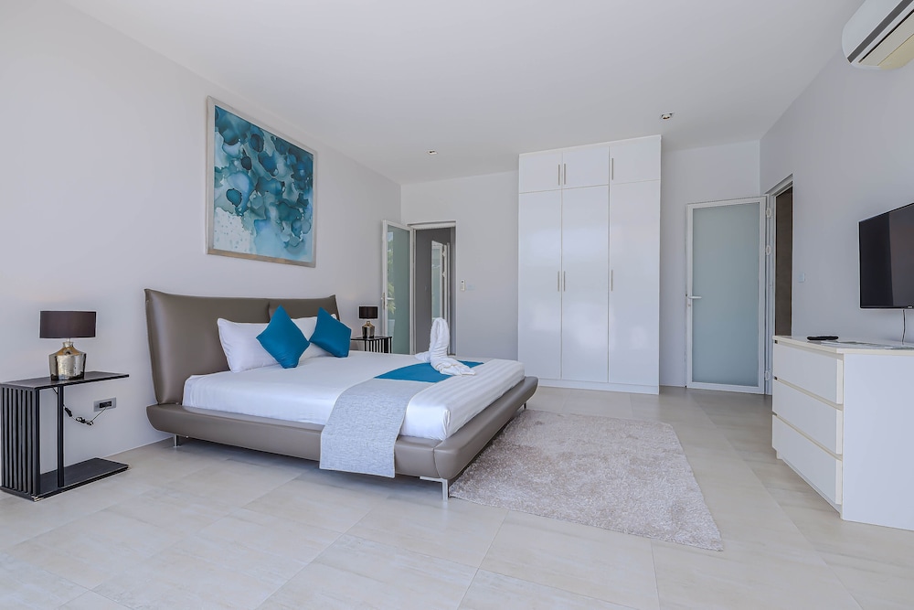 Luxury Modern 4 BR Pool Villa - PH111 view 4