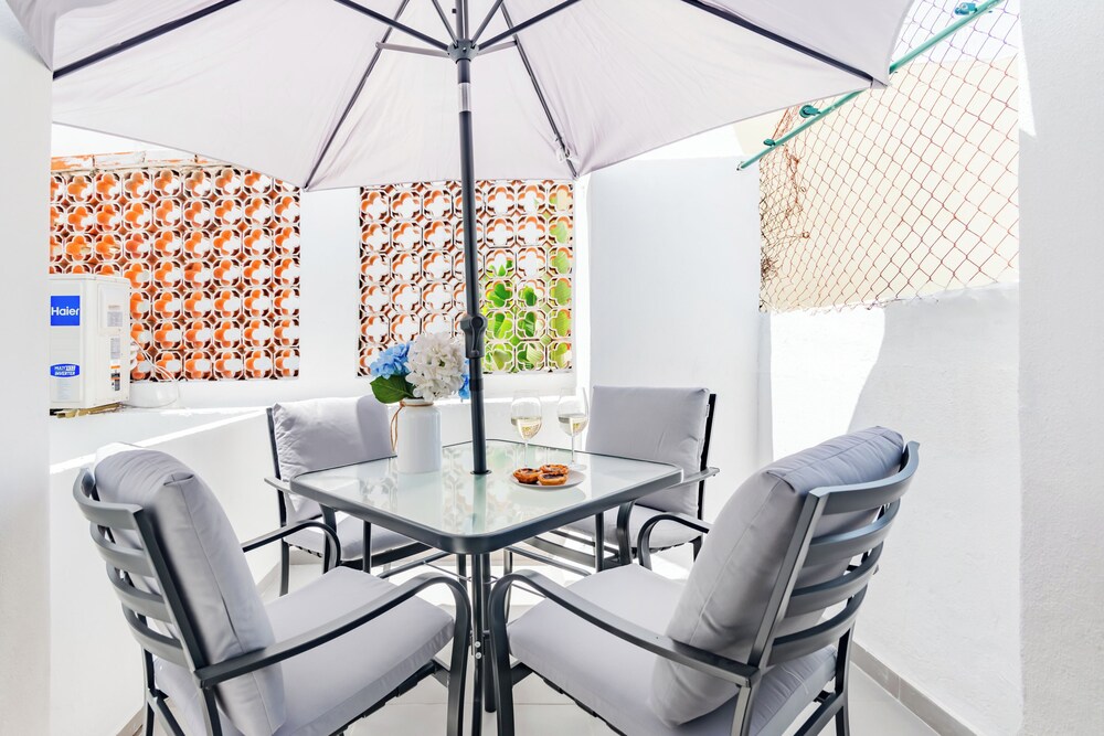 Seaside Modern Flat I Historical Cascais