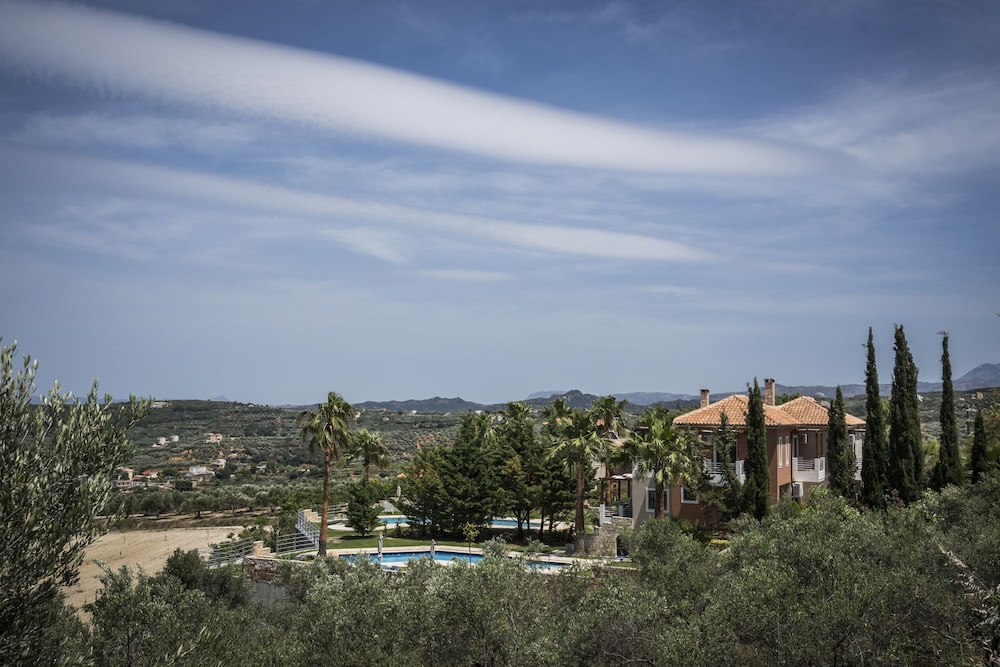 Athina Luxury Villas