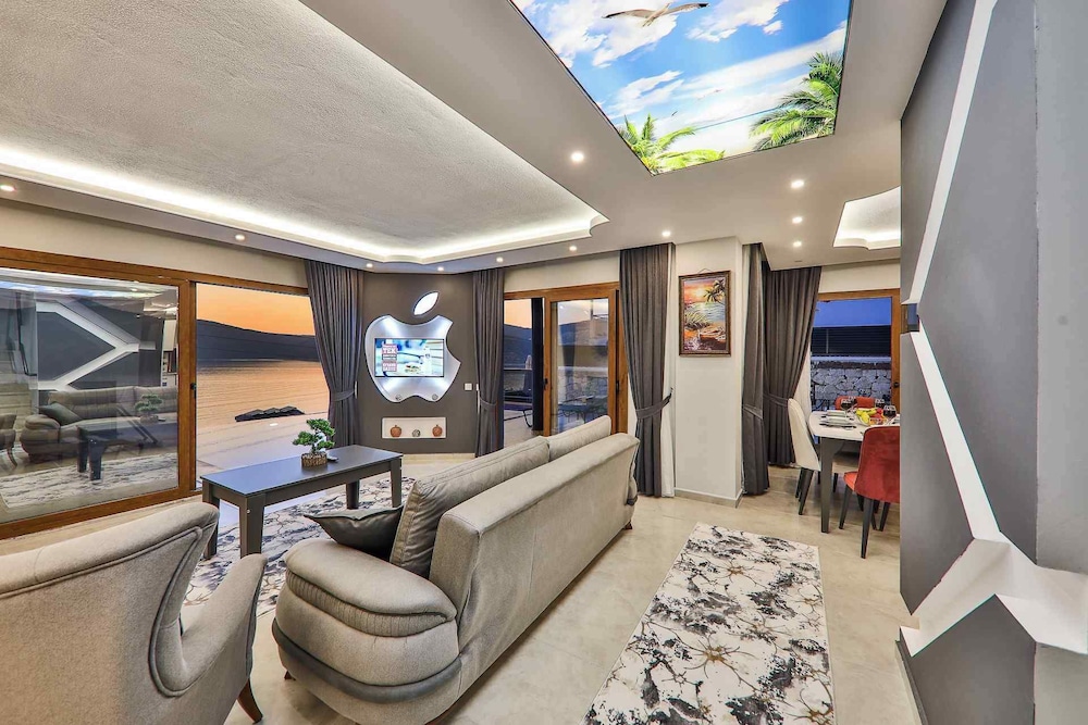 Villa Rainbow