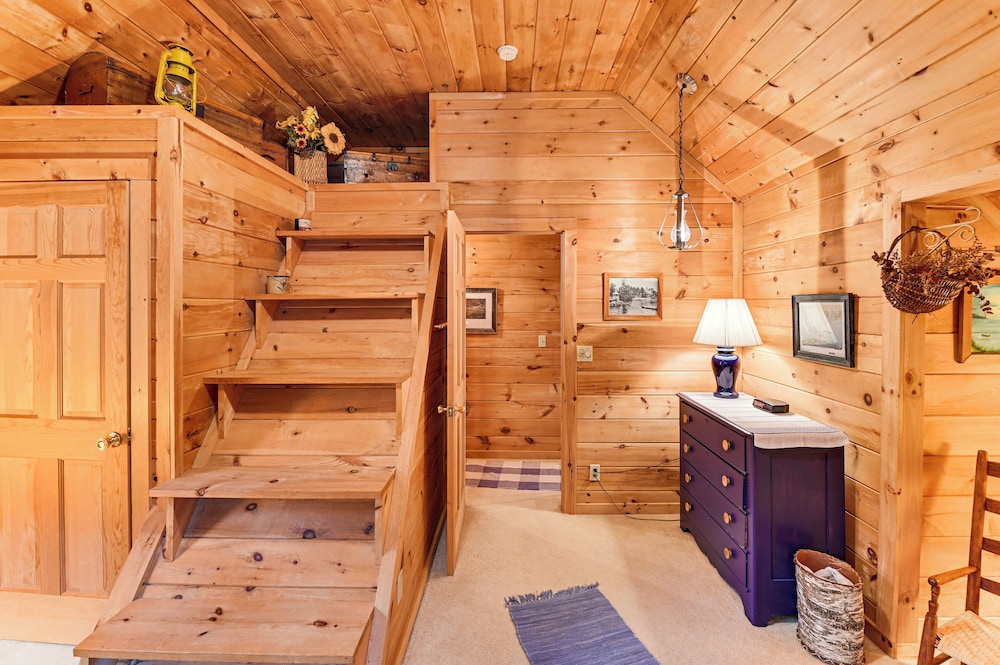 Lakefront Adirondacks Home: Lake George Oasis!