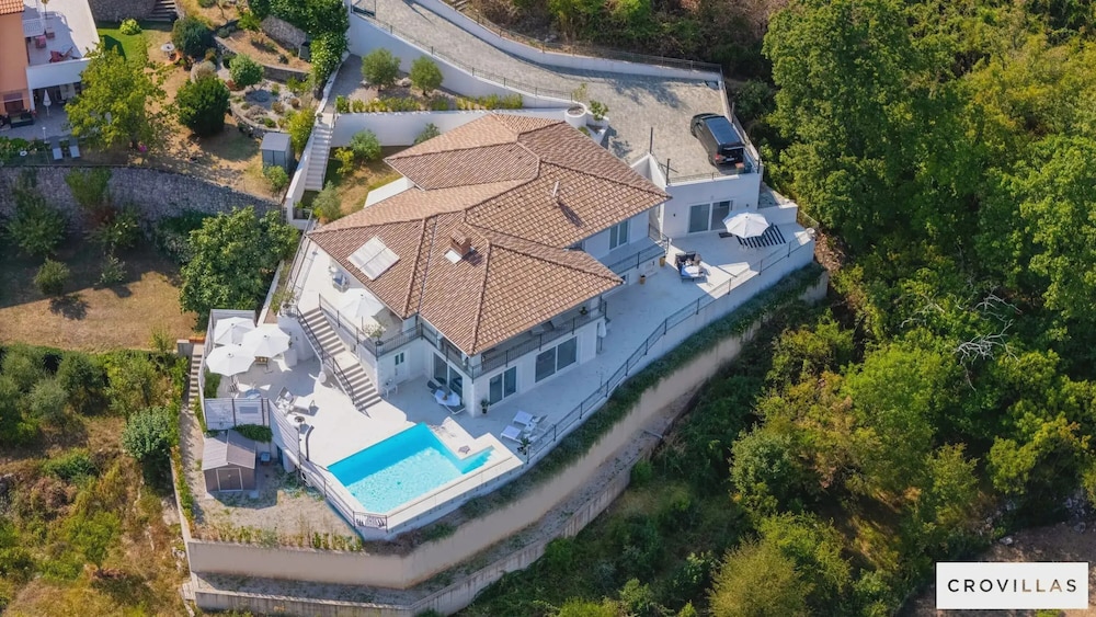 Villa Lauriana Nearby Opatija - Crovillas