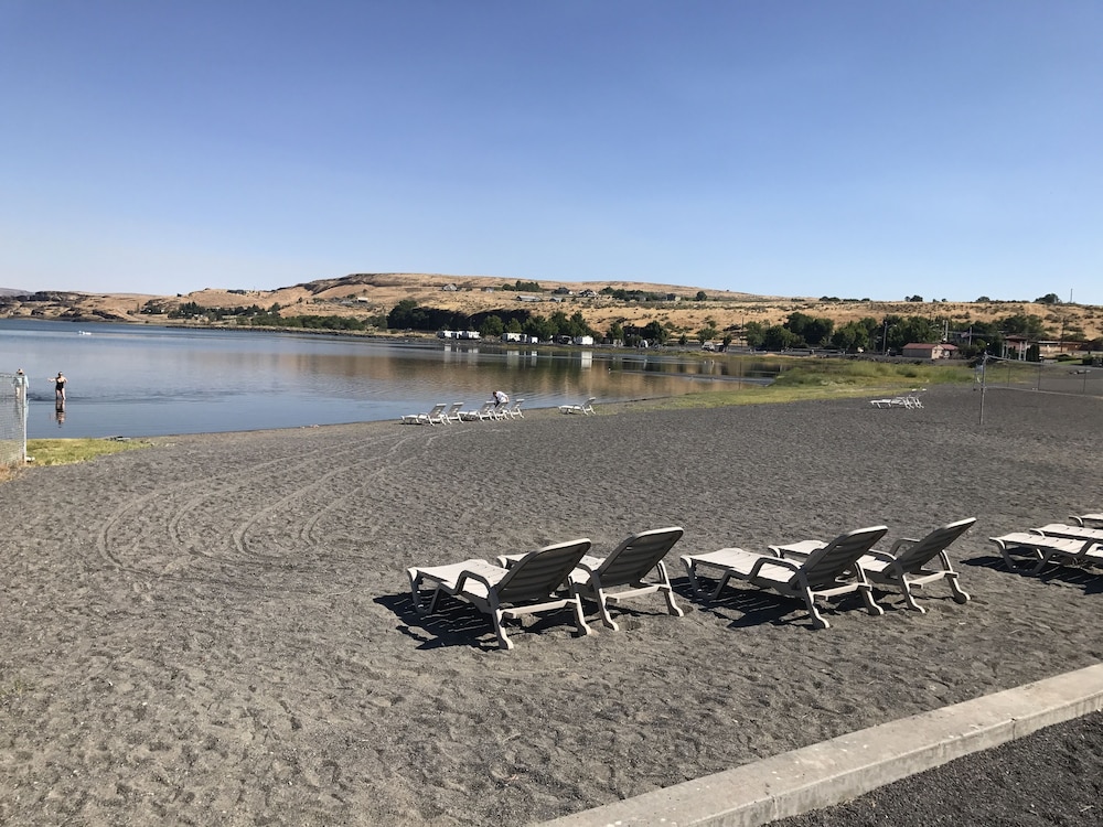 Soap Lake Natural Spa & Resort