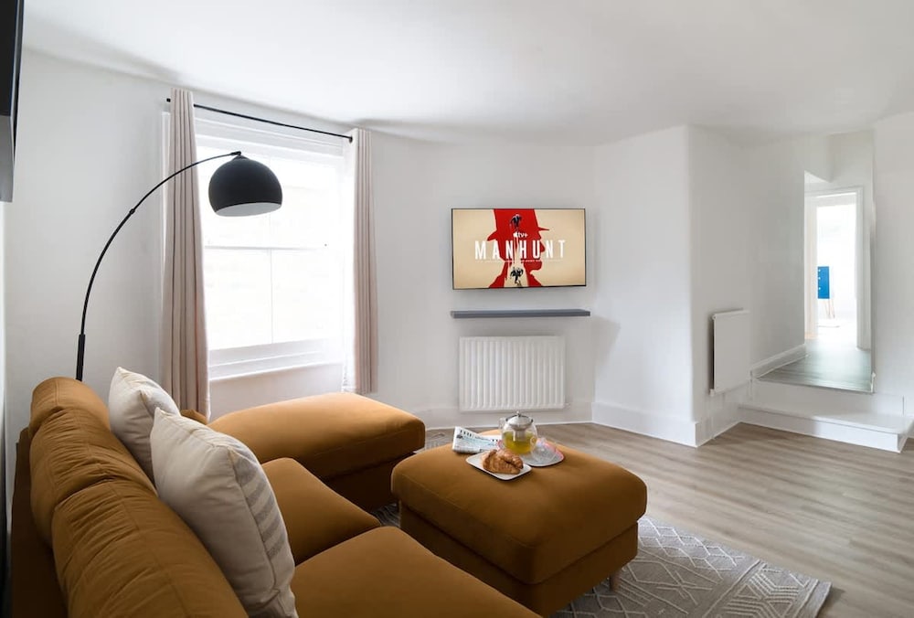 Brook Green Stylish 2 bed