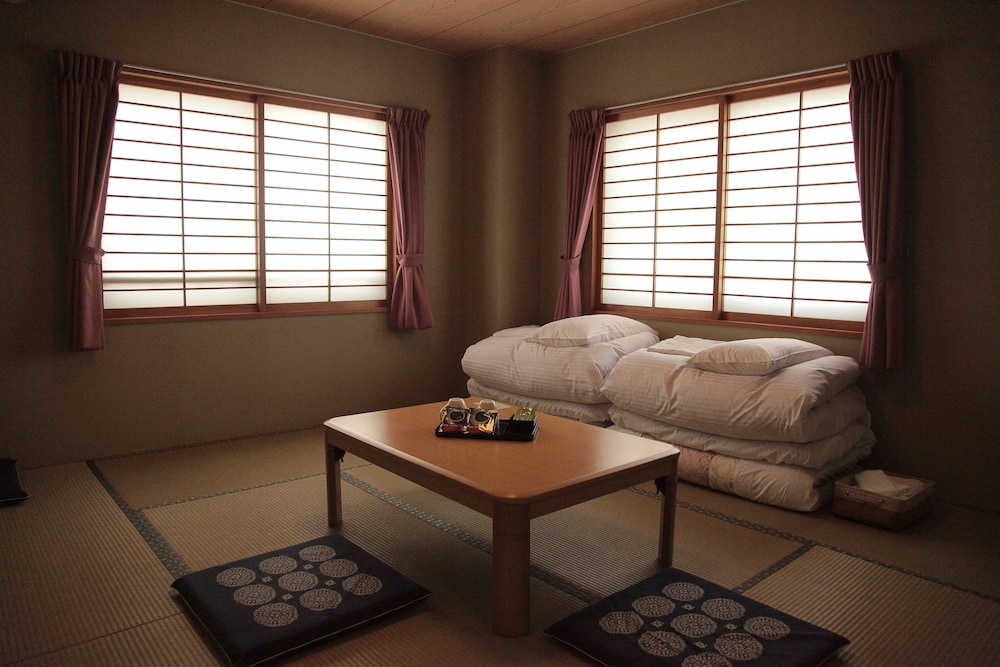 Chalet Burlap Furanui view 3