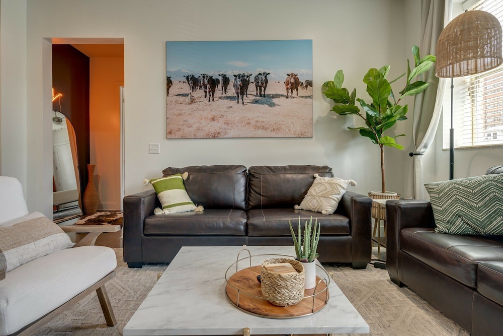 Lofts At 30th - Urban Lodge - Mins to Broadway!