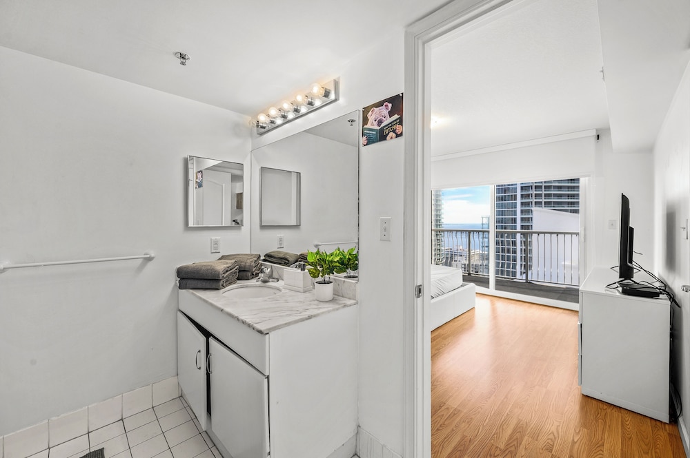 Chic Brickell Condos – Prime Location