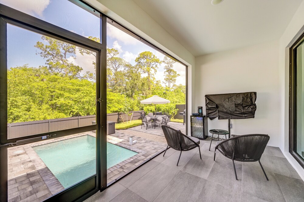 Walk to Celebration Park: Naples Home w/ Pool!